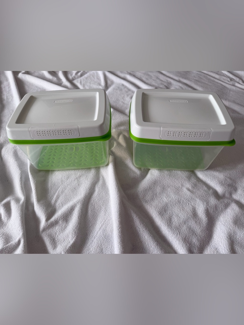 Rubbermaid FreshWorks large containers - 2 Pack